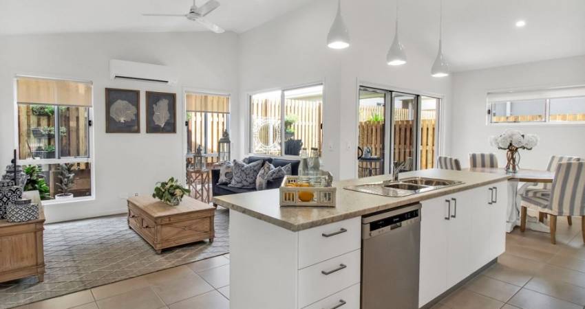 2/20 Island View Dr, Urangan QLD 4655, Australia-4