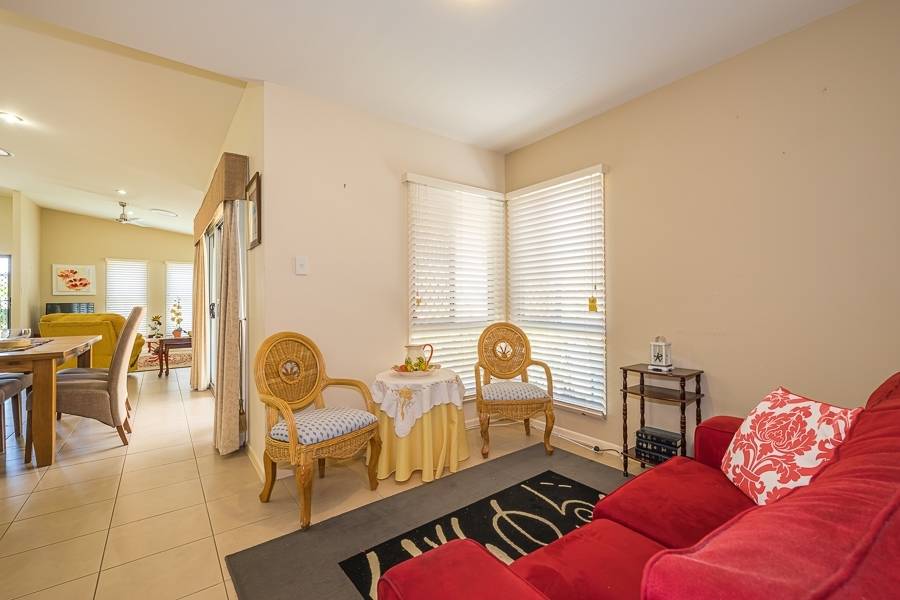 74 Cotterill Ave Bongaree, QLD 4507  4