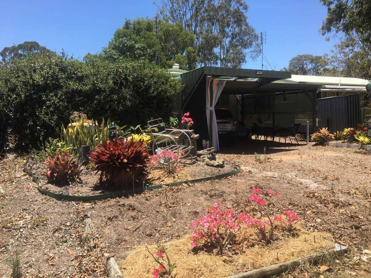 208-218 Elizabeth Street Urangan QLD 4655-2