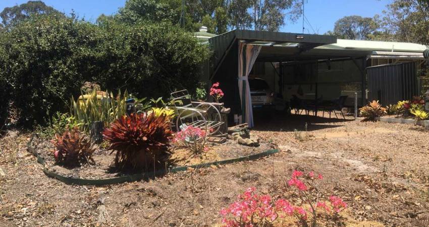 208-218 Elizabeth Street Urangan QLD 4655-2