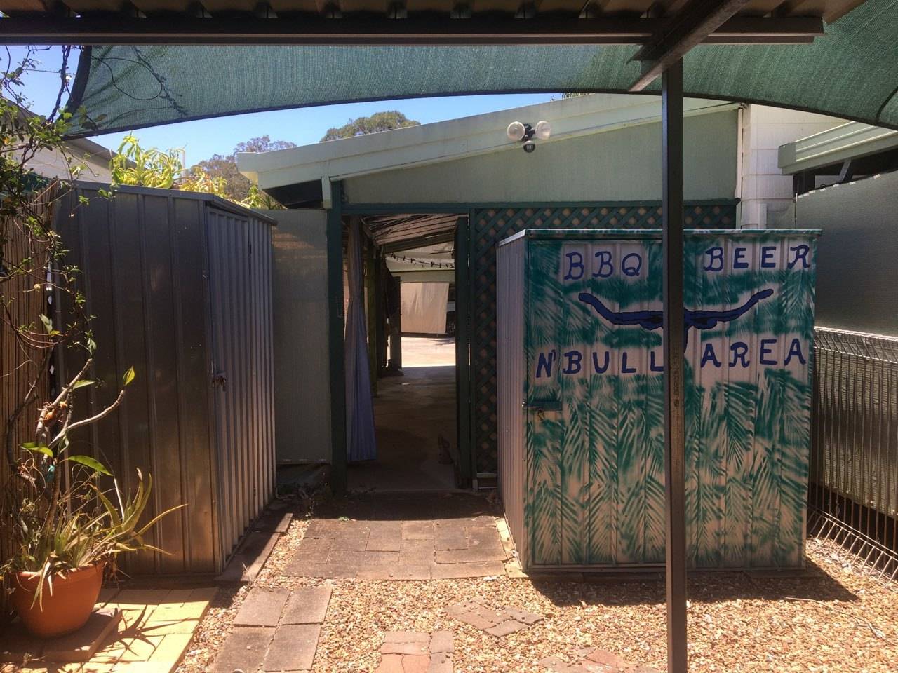 208-218 Elizabeth Street Urangan QLD 4655-1