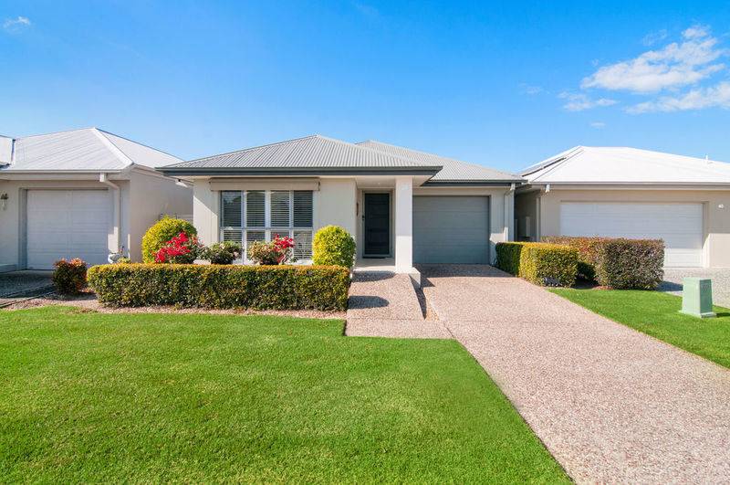 1 Halcyon Way, HOPE ISLAND, QLD 4212 7