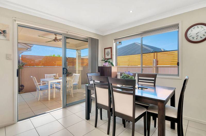 1 Halcyon Way, HOPE ISLAND, QLD 4212  4