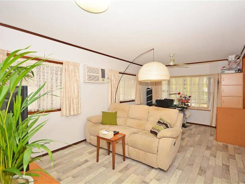 R11/26 Corser Street Point Vernon Qld 4655 2