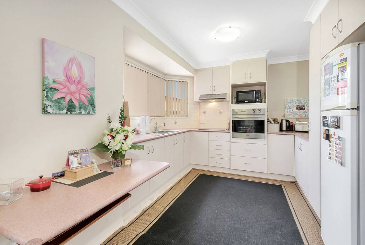 530 Bridge St, Wilsonton QLD 4350 6