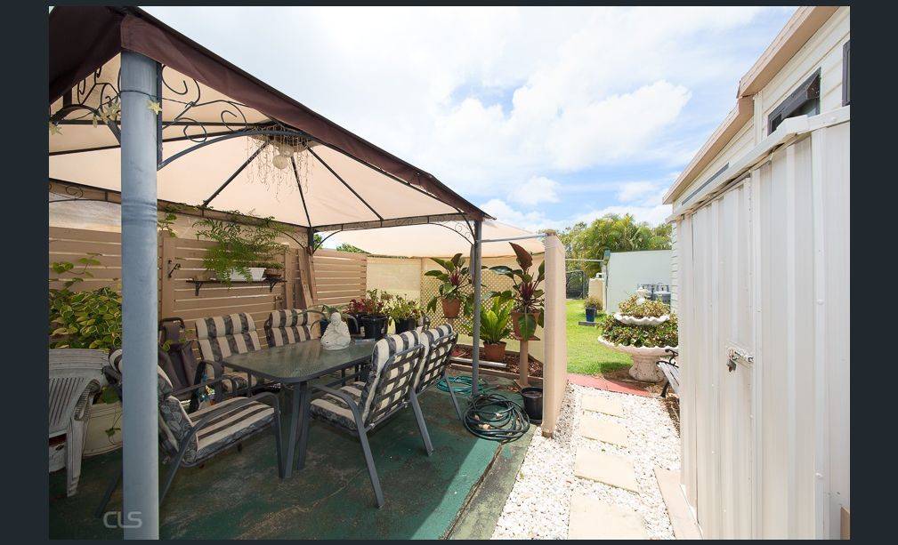 Sandstone Point, Qld 4511-2