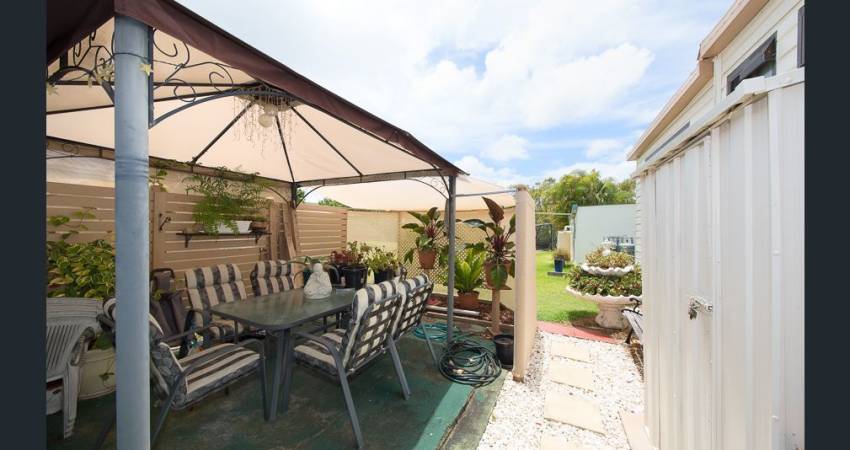 Sandstone Point, Qld 4511-2