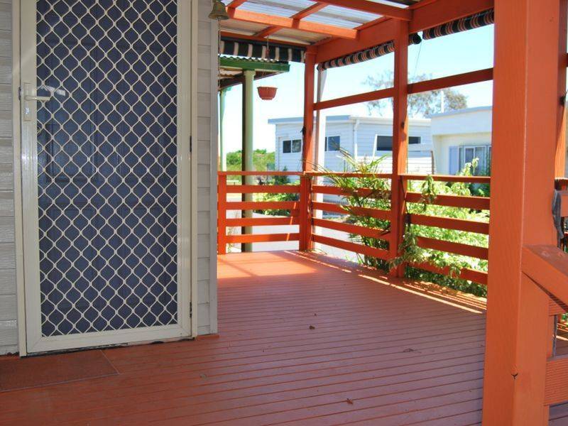 V13 WHITE ALBATROSS PARK NAMBUCCA HEADS NSW 2448 2