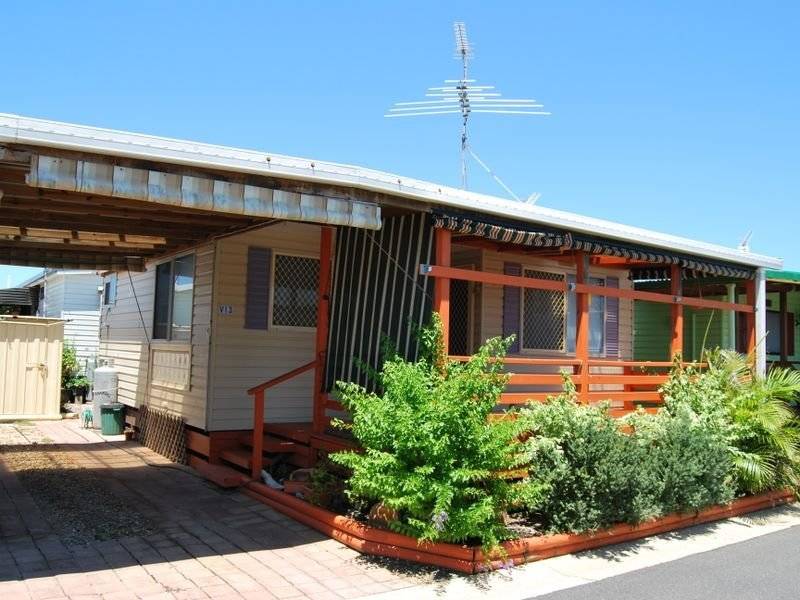 V13 WHITE ALBATROSS PARK NAMBUCCA HEADS NSW 2448 1