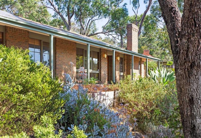 Picture perfect 4 bedroom family home - Available until November 30