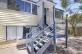 Queenlander With Walking Distance To Shops