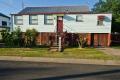 Two Storey Home in Good Location with one weeks free rent on offer!!!
