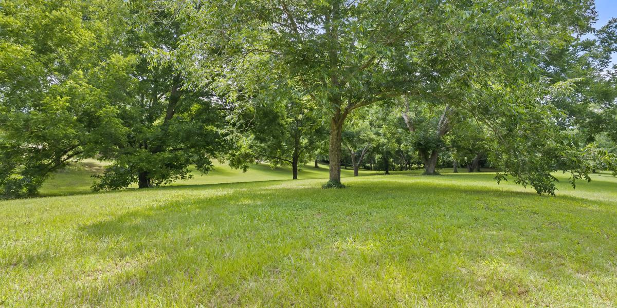 PRIVATE.  POLISHED.  EFFORTLESSLY LIVEABLE.