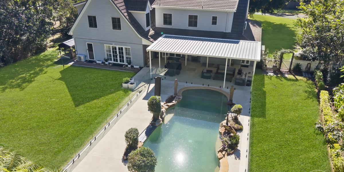 COUNTRY LIVING, REIMAGINED