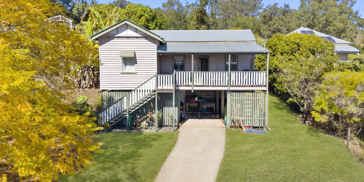 COUNTRY CHARM. COMMUNITY HEART.