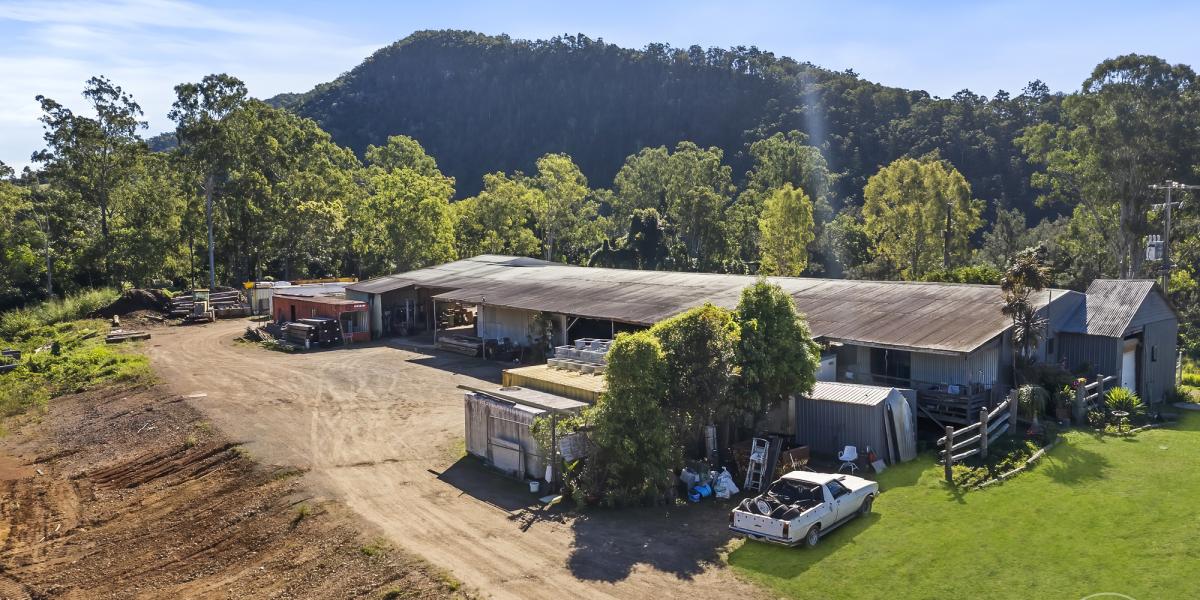 COMMERCIAL PROPERTY - INDUSTRIAL ESTATE