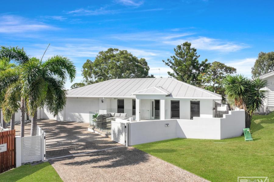 Spacious Family Living with a Pool, Shed & Multiple Living Zones