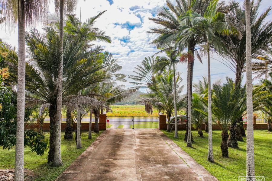 Peaceful Country Living Just Minutes from Town