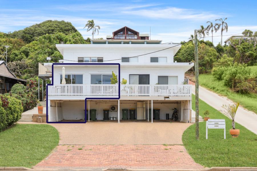 Immaculate Coastal Home Offering Effortless Style and Comfort