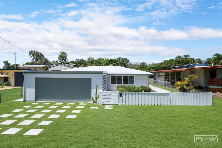 A Coastal Sanctuary for Relaxed Living