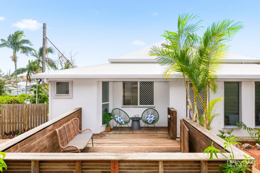 Elevated Coastal Living with Ocean Views – Yeppoon CBD