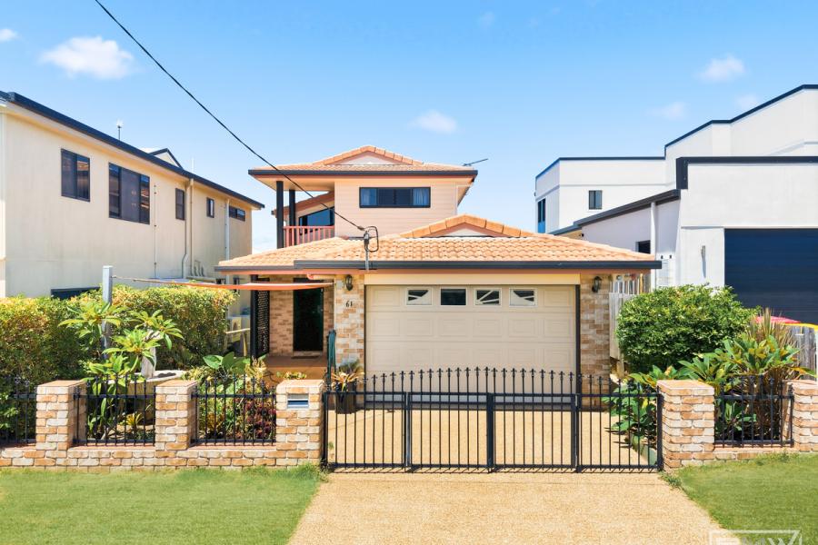 North-Facing Coastal Living with Ocean Views