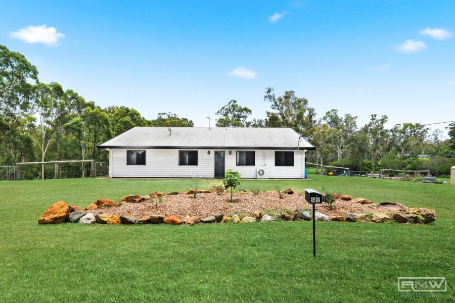 Peaceful Acreage Living on 8,498m²