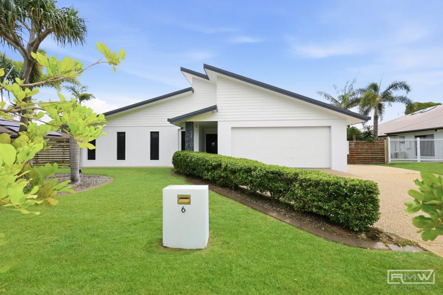 Coastal Living with Space and Functionality