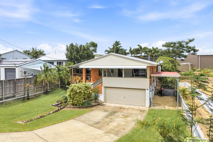 Charming Renovated Home Only Minutes to Rosslyn Harbour