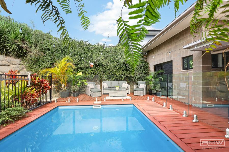 Spacious Family Living with a Pool, Granny Flat and Room to Enjoy