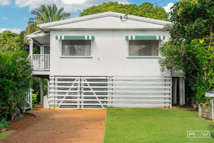 Coastal Living with Ocean Views in a Prime Taranganba Location