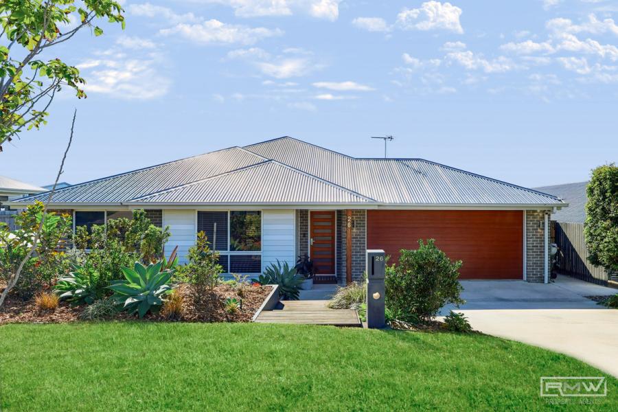 Modern Family Living with Pool, Shed and Premium Finishes