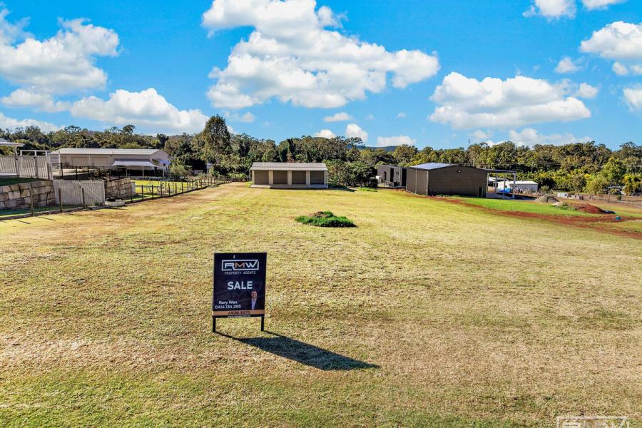 Build Your Dream Lifestyle in Sought-After Inverness