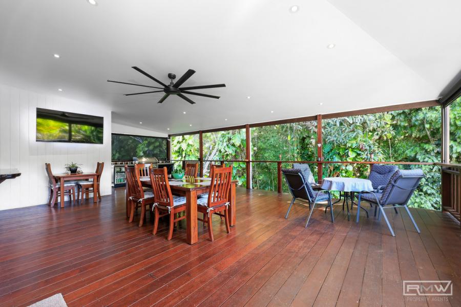 Renovated Queenslander with Genuine Dual Living & Tropical Entertaining