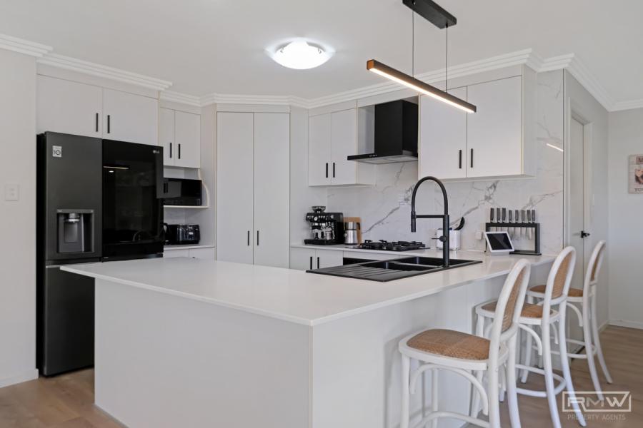 FAMILY HOME MEETS COASTAL COMFORT