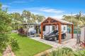 Charming Cottage with Leafy Views & Central Convenience