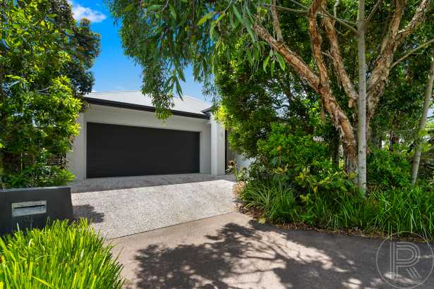 Low-Maintenance Family Living in Prime Brightwater Location