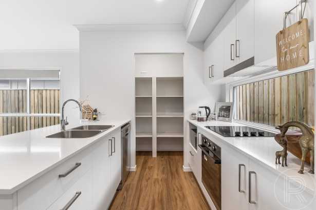 Modern family home in Village Green Estate