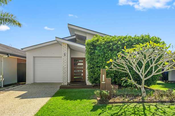 Contemporary Comfort with Exceptional Lifestyle Appeal