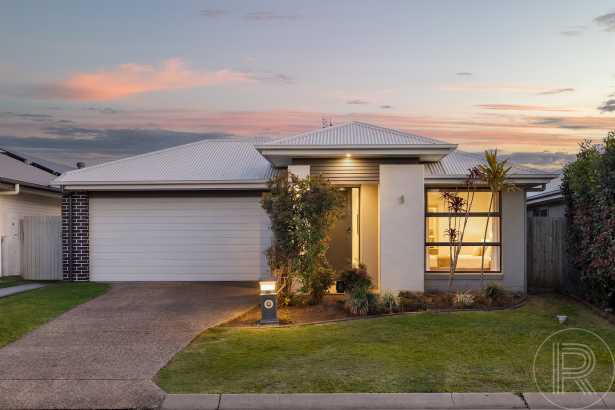 Modern Family Living in a Convenient Caloundra West Pocket