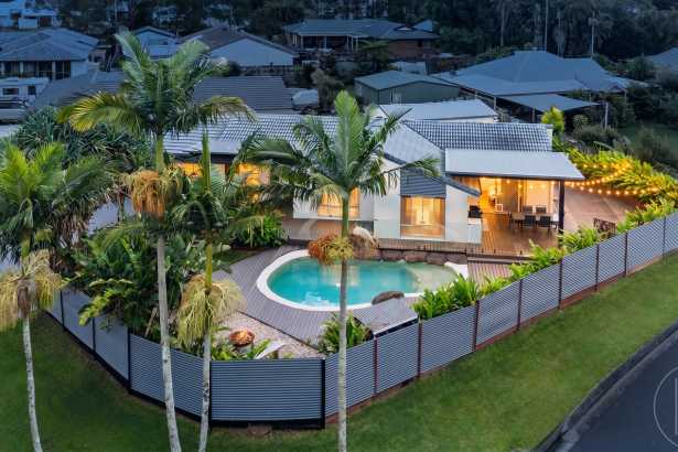 Expansive Single-Level Living in a Prime Mountain Creek Pocket