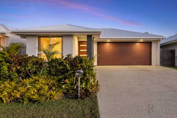 Modern Comfort, Ultimate Convenience: Your Brightwater Sanctuary Awaits