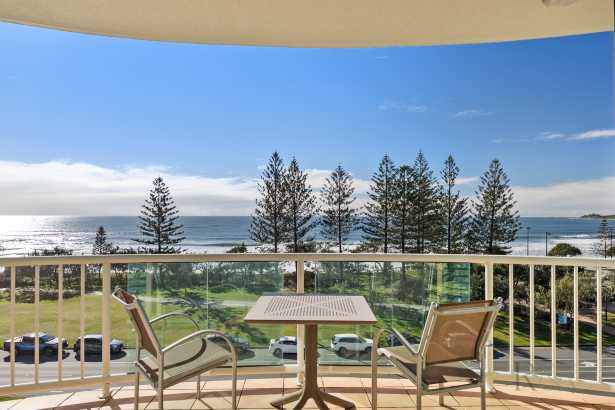 Unfurnished Prime Ocean-View Apartment with Three Private Balconies