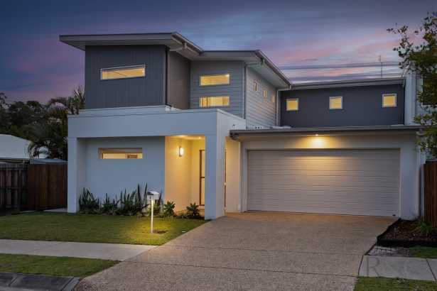 A Brightwater Beauty That is Big on Space and Easy on Lifestyle