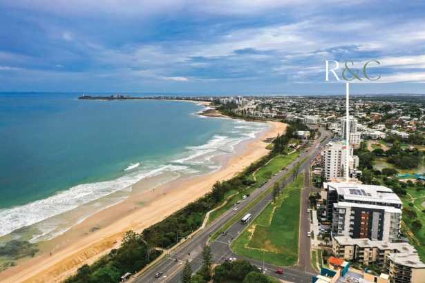 Alexandra Headland 3 Bedroom Beachfront