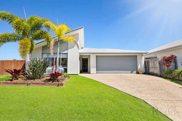 Big Corner Block & Potential Additional Income