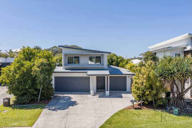 TWO HOMES. ONE TITLE. A PROPERTY FULL OF POSSIBILITIES...