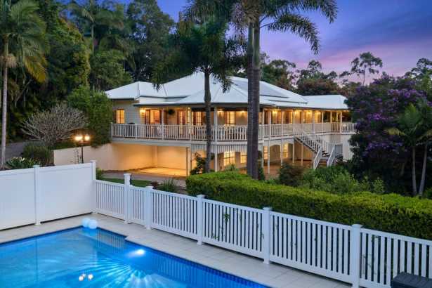 A Private Queenslander Retreat in the Heart of Mons