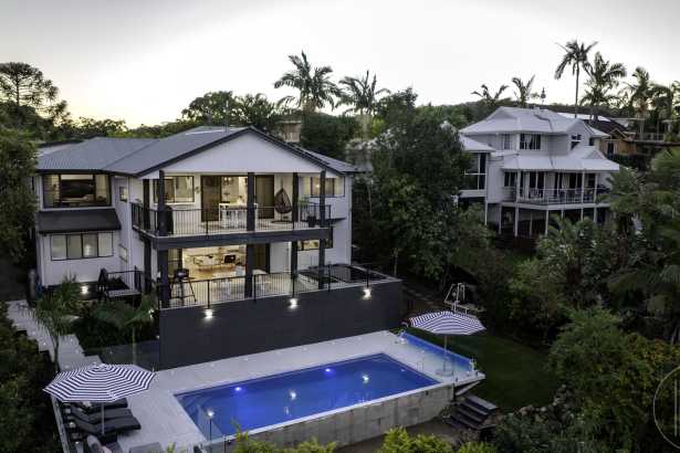 Big Buderim Home with Stunning Views