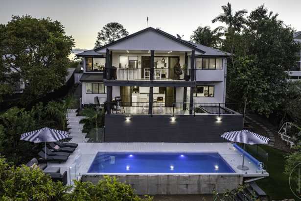 Big Buderim Home with Stunning Views
